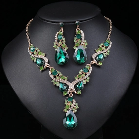 Wholesale Vintage Alloy Electroplating Jewelry Exaggerated Earrings Necklace