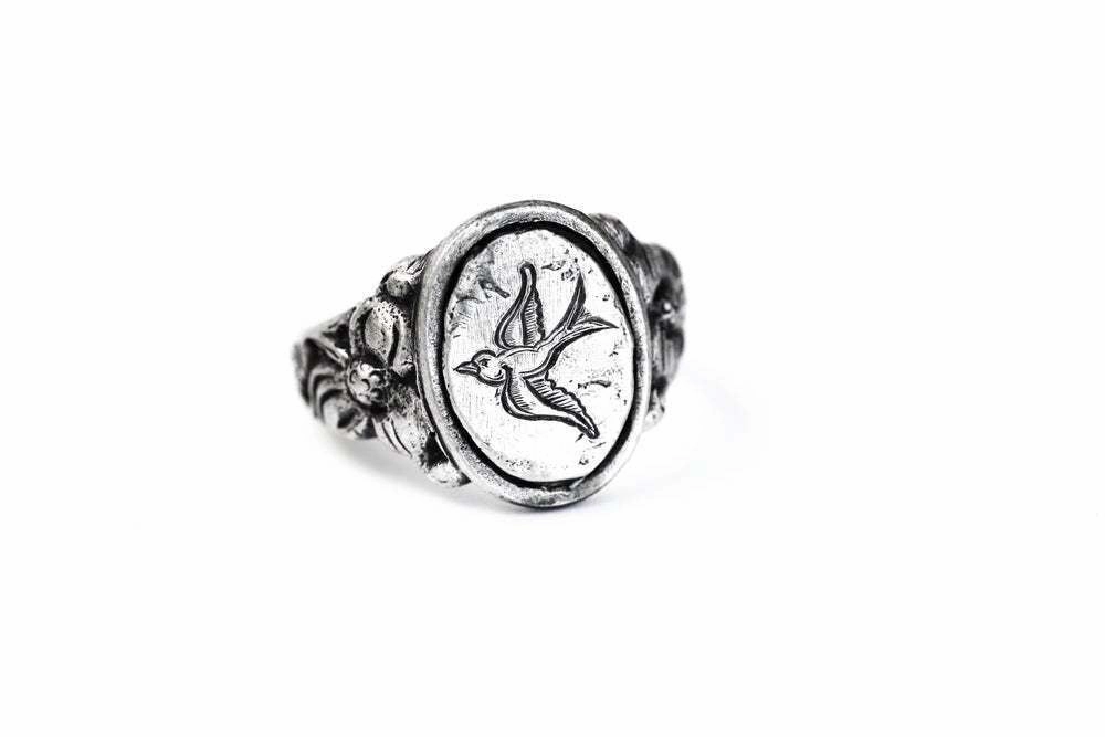 Wholesale Vintage Baroque Pattern Ring