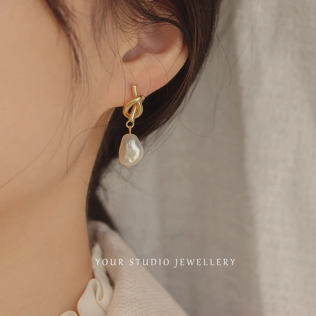 Wholesale Vintage Baroque Pearl Earrings