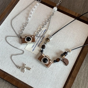 Wholesale Vintage Brown Camera Pearl Necklace Sweater Chain