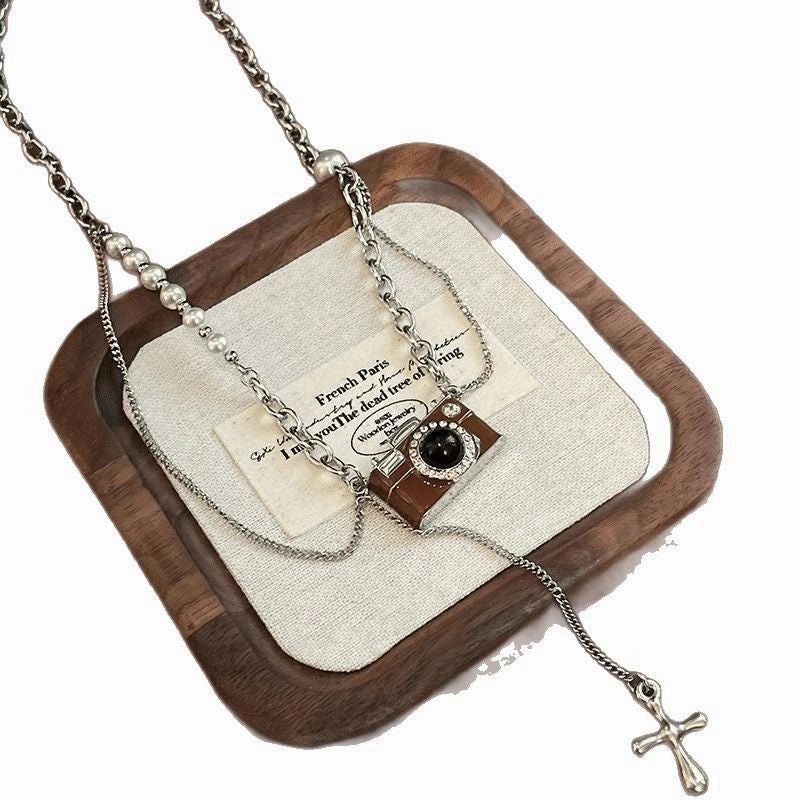 Wholesale Vintage Brown Camera Pearl Necklace Sweater Chain