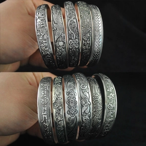Wholesale Vintage Carved Opening Ethnic Style Bracelets