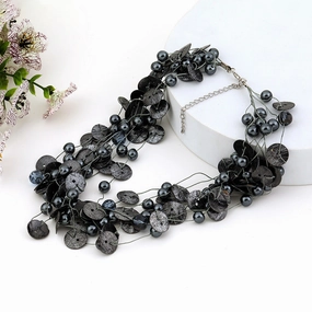 Wholesale Vintage Crystal Grey Pearl Coconut Shell Necklace Clavicle Neck