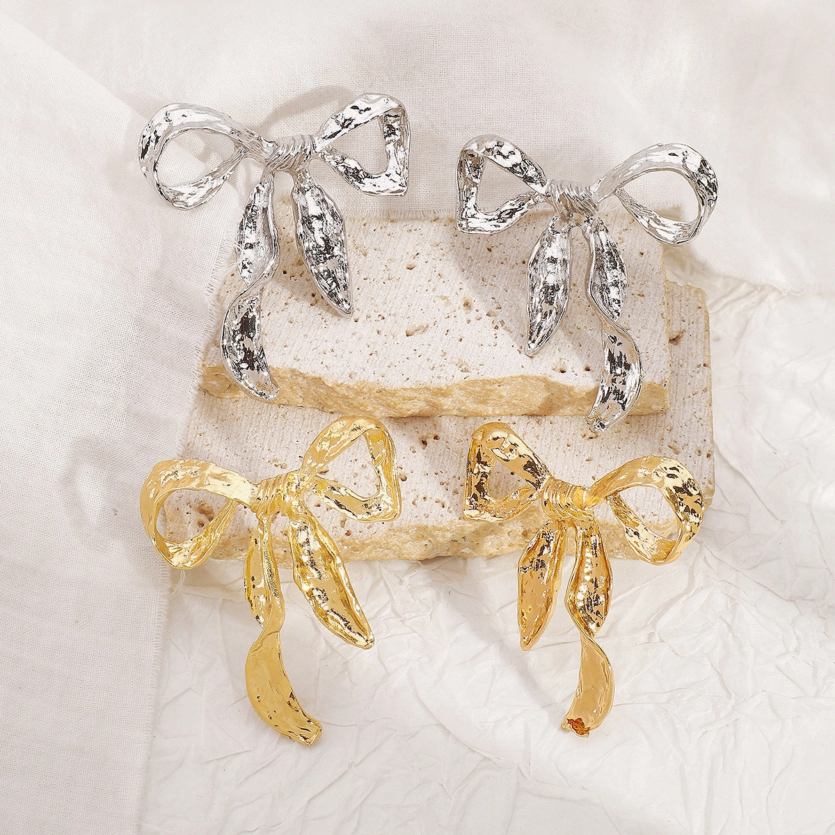 Wholesale Vintage Fashion Metal Bow Earrings