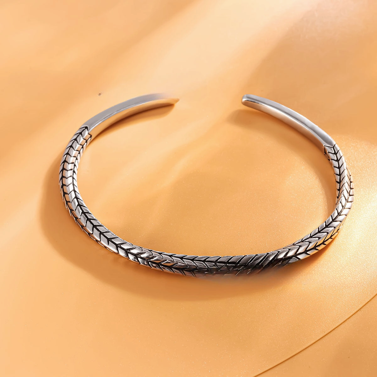Wholesale Vintage Handmade Mbius Strip Men's Bracelet
