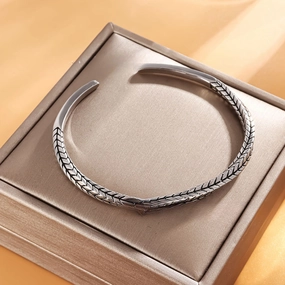 Wholesale Vintage Handmade Mbius Strip Men's Bracelet