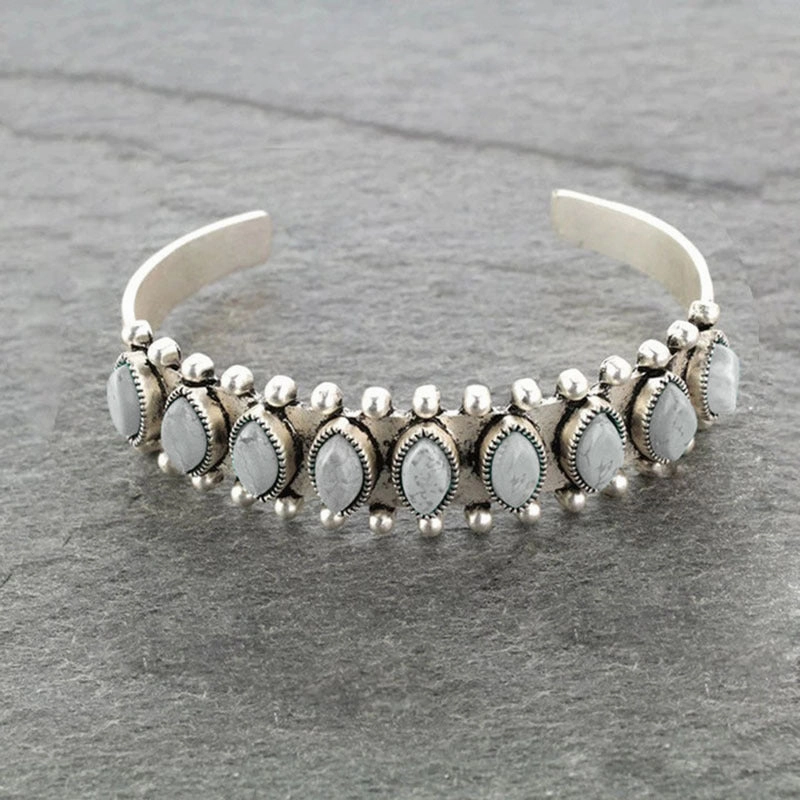 Wholesale Vintage Pattern Turquoise Open Metal Bracelets