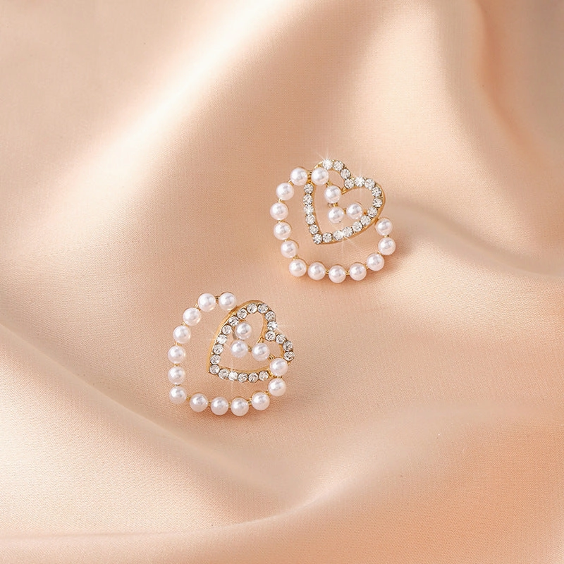 Wholesale Vintage Pearl Heart Earrings