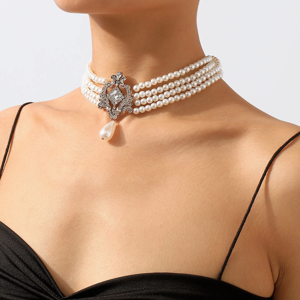 Wholesale Vintage Pearl Multi-layer Palace Style Necklace
