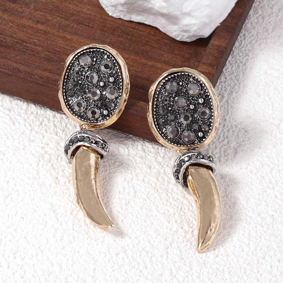 Wholesale Vintage shiny animal horn earrings