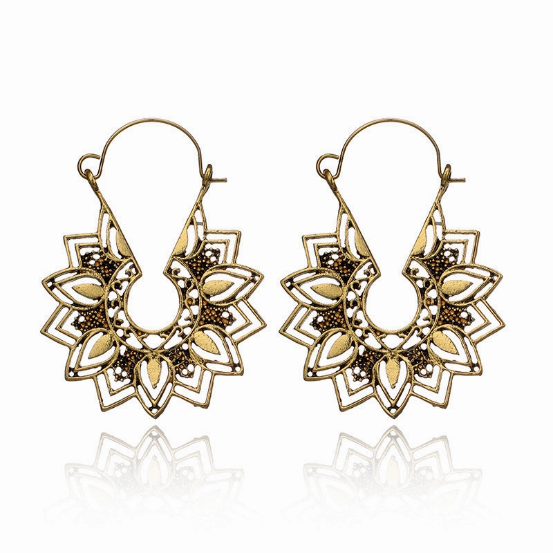 Wholesale Vintage Statemente Flower Heart Alloy Earrings
