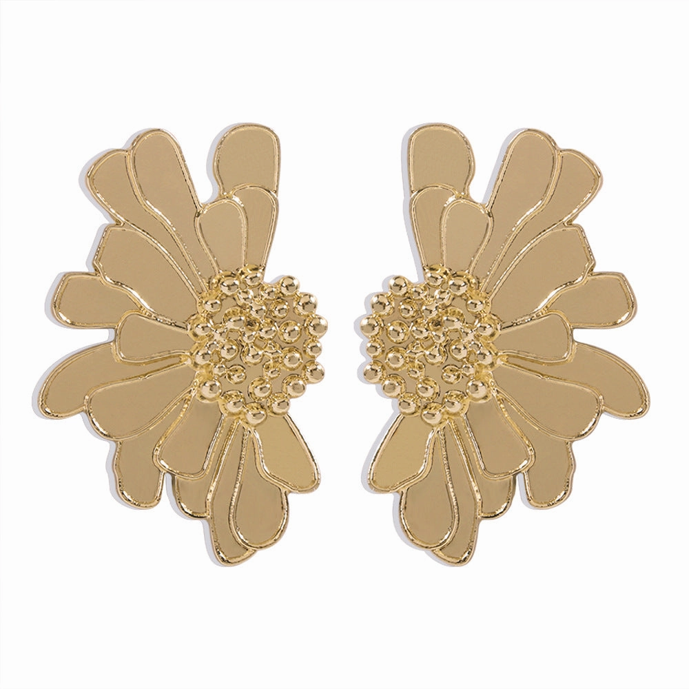 Wholesale Vintage Texture Gold Floral Earrings