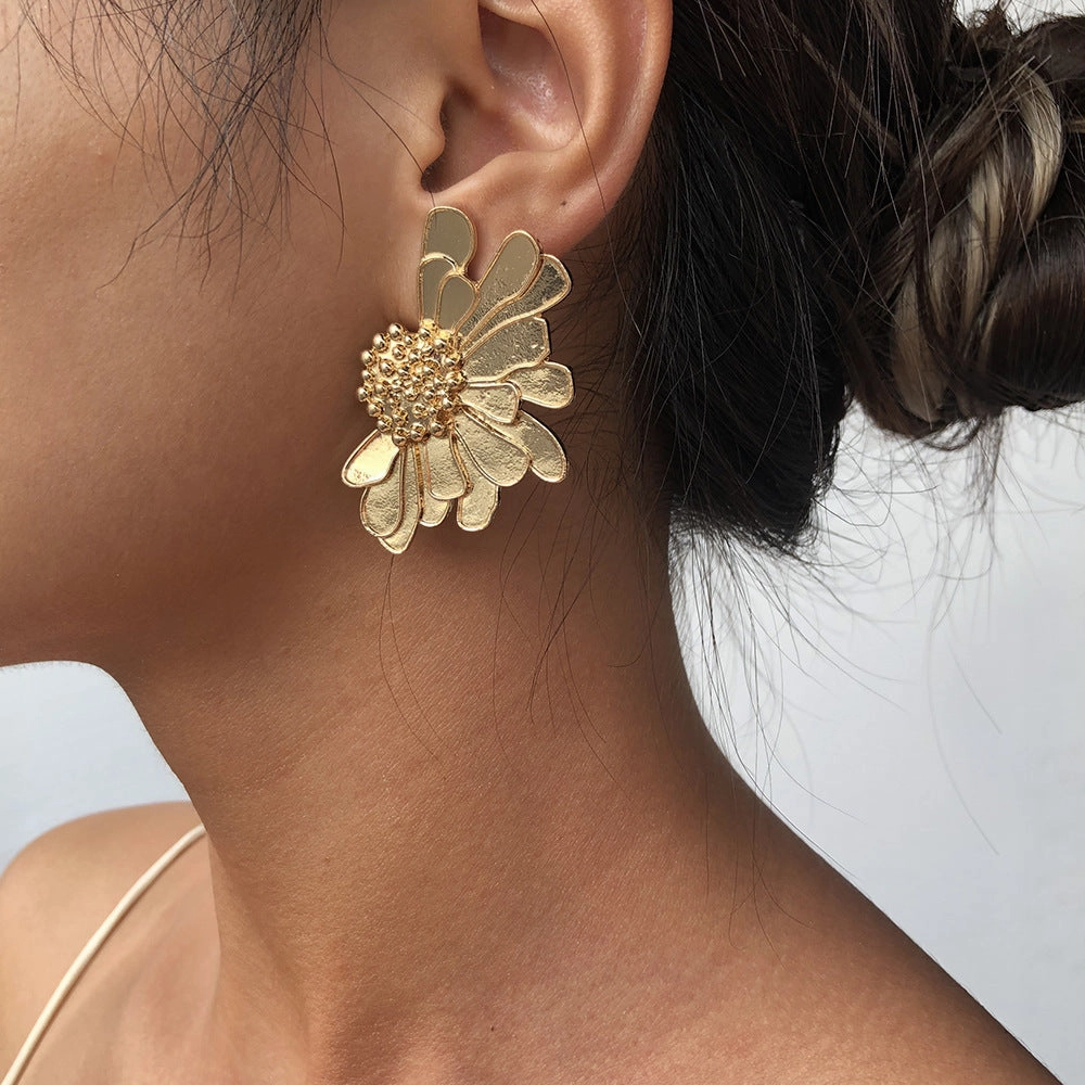 Wholesale Vintage Texture Gold Floral Earrings