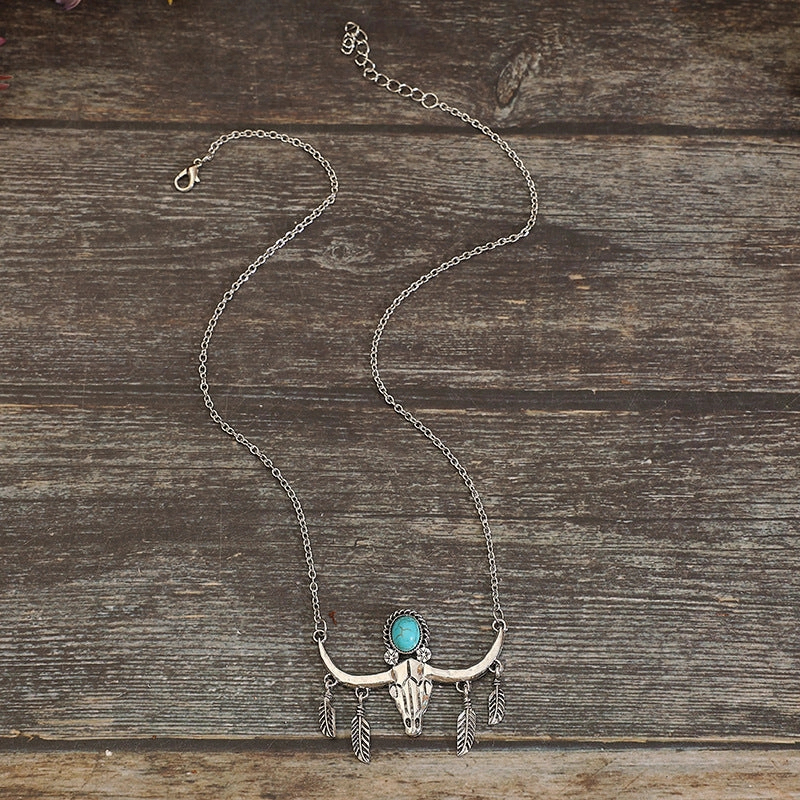 Wholesale Vintage Western Turquoise Bull Head Pendant Necklace