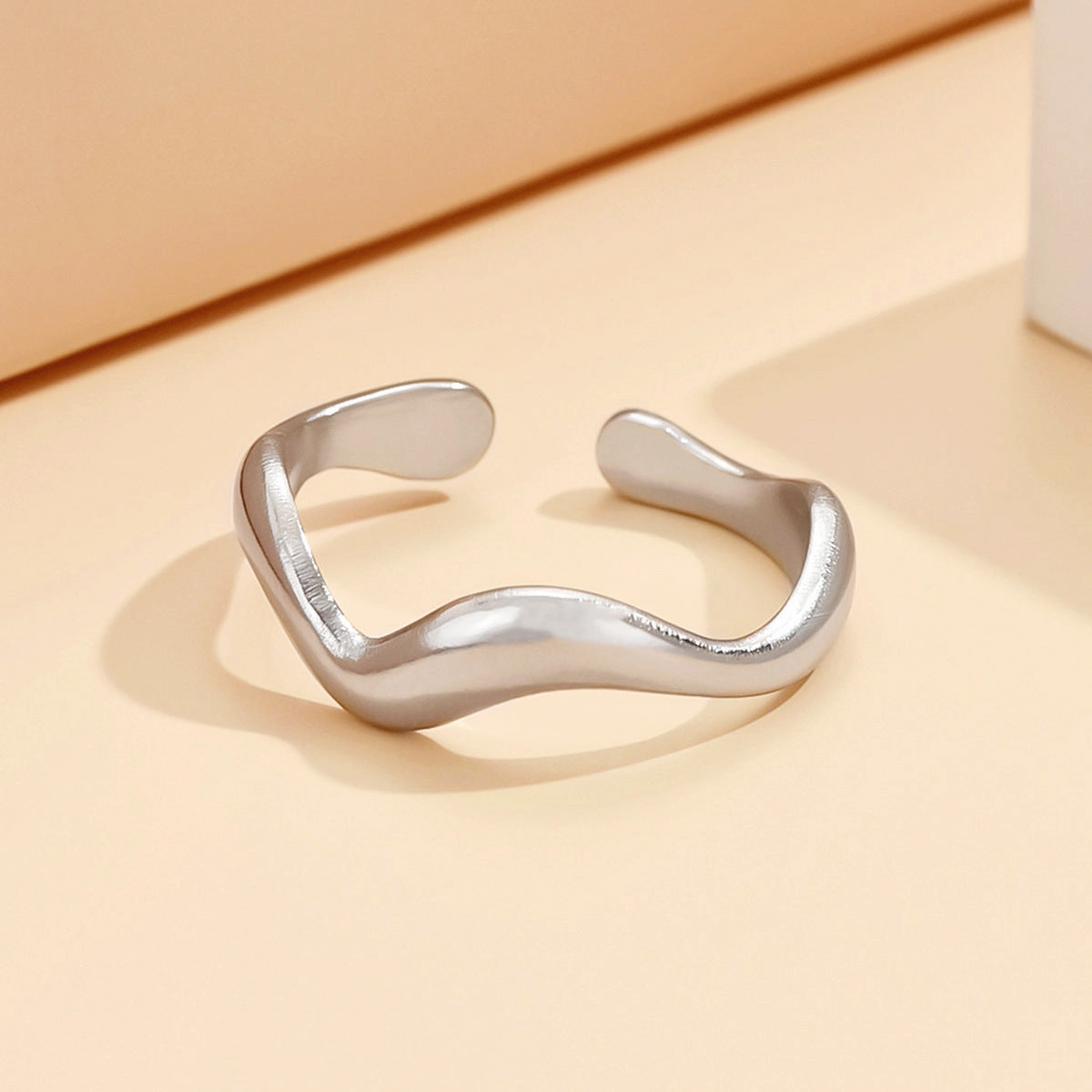 Wholesale Wave plain ring open titanium steel adjustable ring