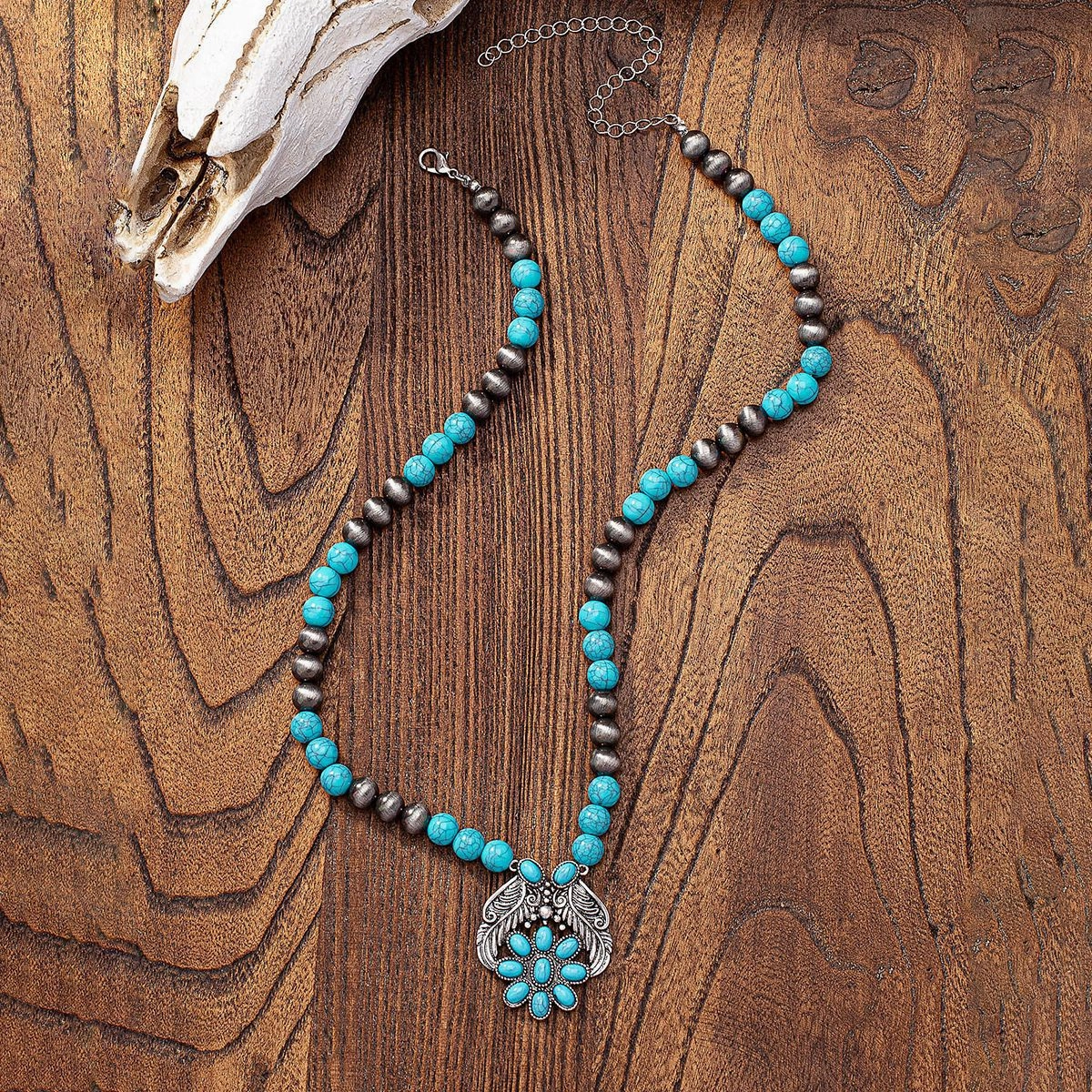 Wholesale Western Style Cross Flower Pendant Beaded Necklace Geometric Shape Fashion Commute Jewelry Metal Material