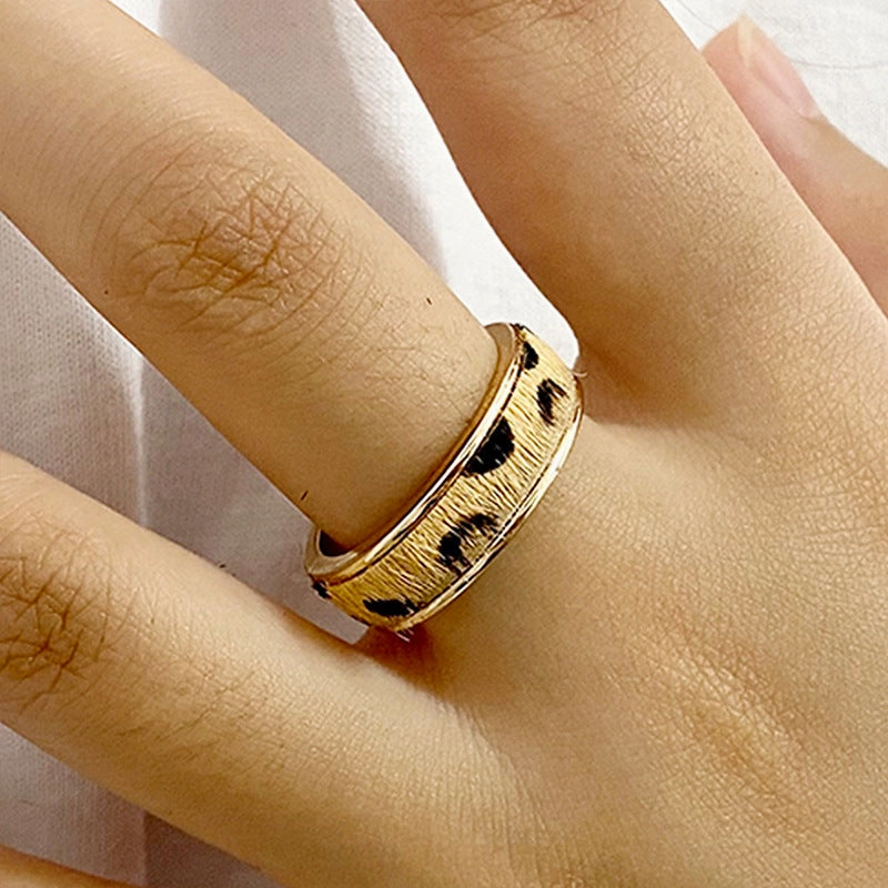 Wholesale Western Style Zinc Alloy Real Gold Plated Genuine Leather Horse Hair Ring