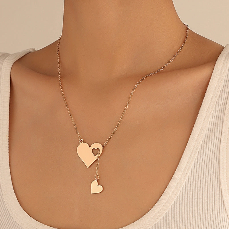 Wholesale Wholesale love hollow peach heart clavicle necklace