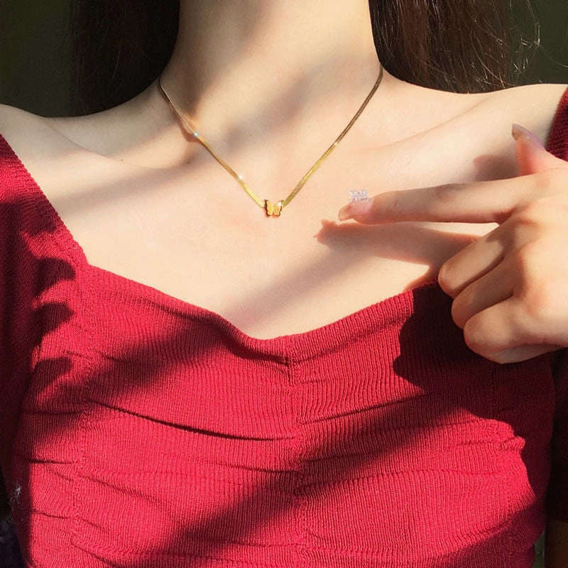 Wholesale Women's Titanium Steel Elegant Simple Butterfly Tassel Blade Chain Necklace