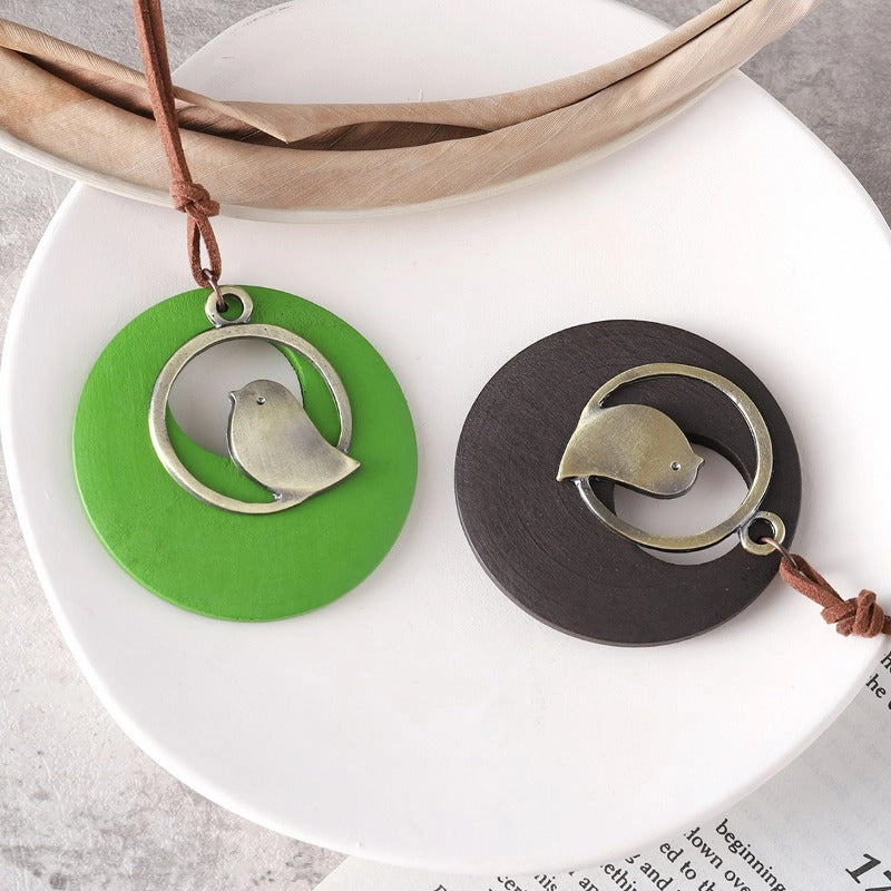 Wholesale Wooden Products Creative Bird Retro Cotton and Linen Ethnic Style Necklaces