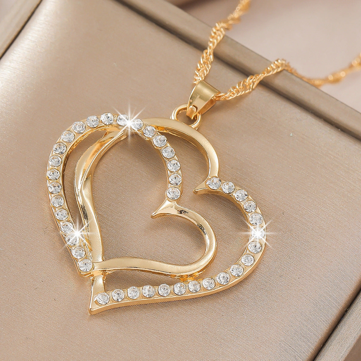 WholesaleLove Vintage Fashion Alloy Diamond Openwork Heart Pendant Necklace Earrings